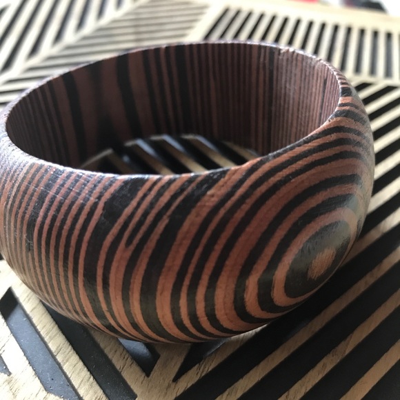 Jewelry - ⭐️3/20$⭐️Wood bracelet